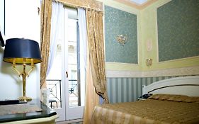 Upper View Suite